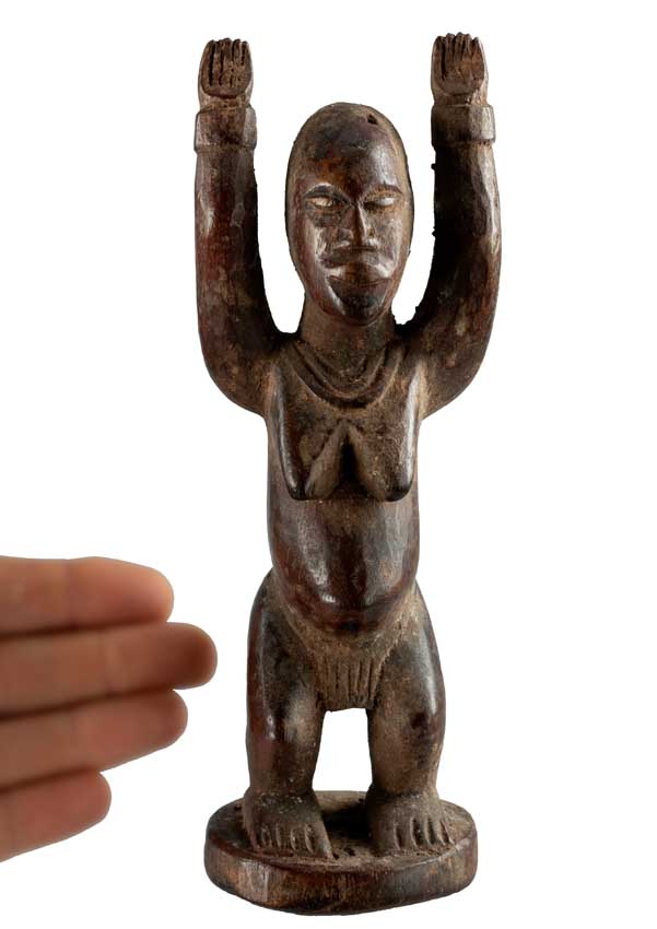 Statuette africaine Dogon Tellem – Sculpture en bois et pigments du Mali