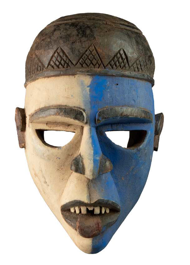 Masque Yombe Kongo polychrome en bois – 33 cm