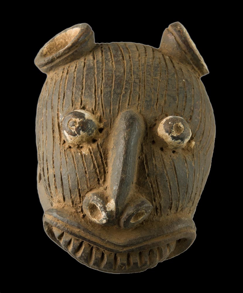 Masque passeport africain léopard en terre cuite – pièce unique