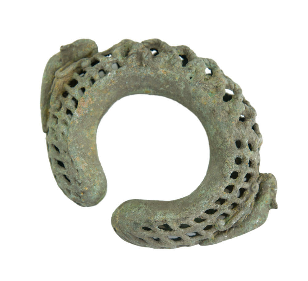 Bracelet Dogon zoomorphe en bronze – Ancienne monnaie, Mali
