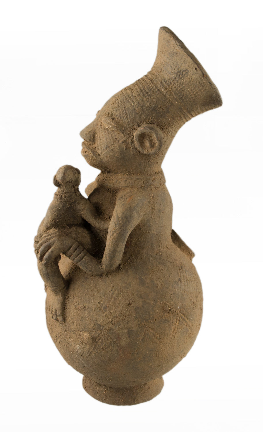 Jarre Mangbetu anthropomorphe en terre cuite – Maternité, RDC