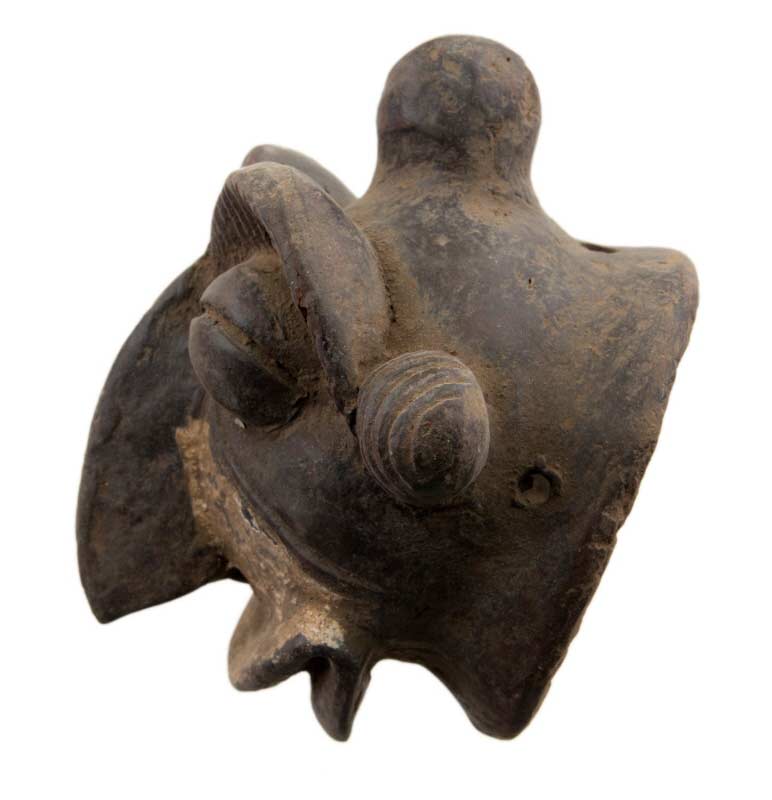 Masque passeport africain miniature en terre cuite – pièce unique