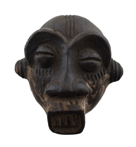 Masquette africaine votive Ibibio en terre cuite – masque passeport miniature