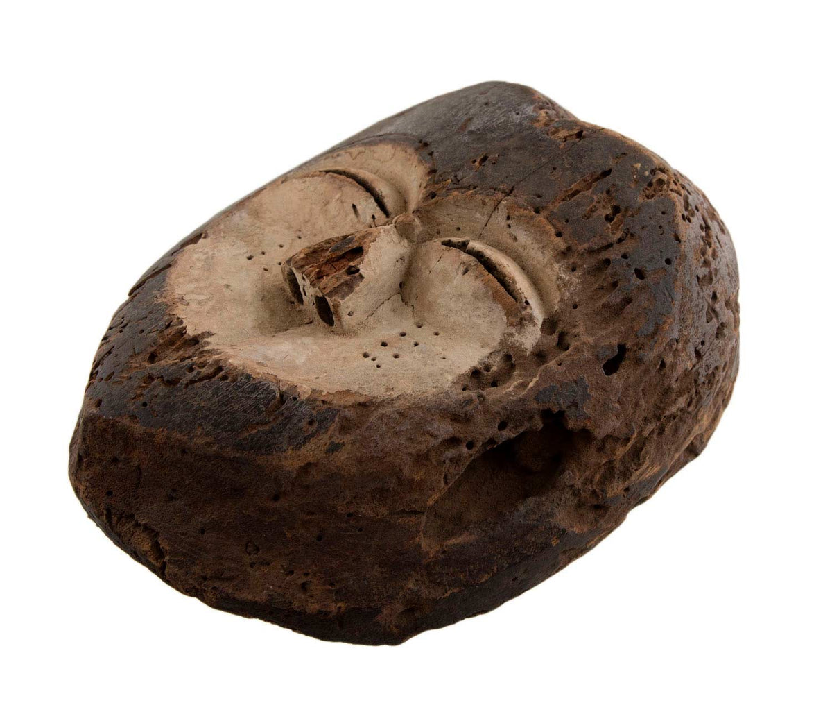 Masque africain Lega en bois et pigments – RDC