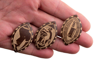 Lot de 3 jetons du jeu d’Abbia – Ewondo, Cameroun