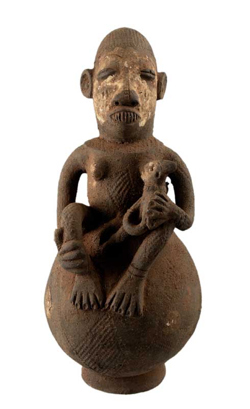 Jarre Mangbetu anthropomorphe en terre cuite – République démocratique du Congo