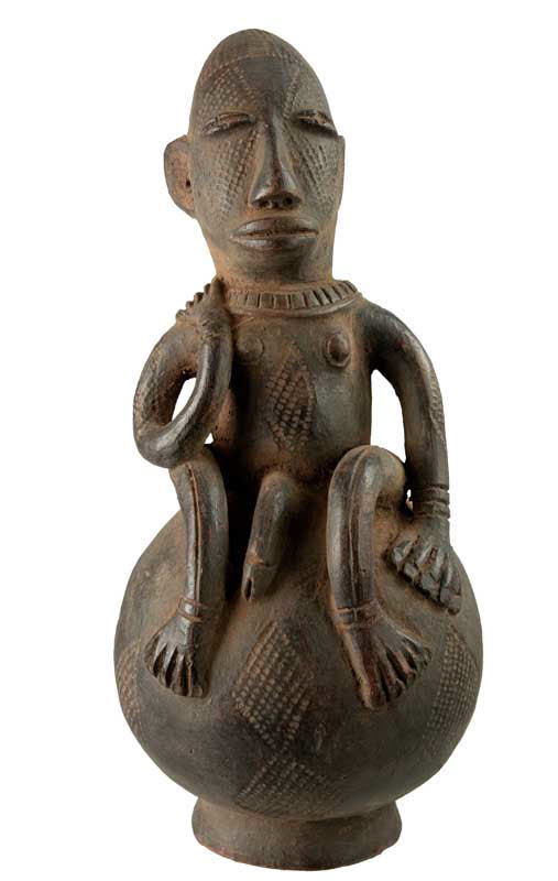 Jarre Mangbetu anthropomorphe en terre cuite – République démocratique du Congo
