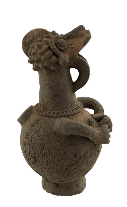 Jarre Mambila anthropozoomorphe en terre cuite – Cameroun