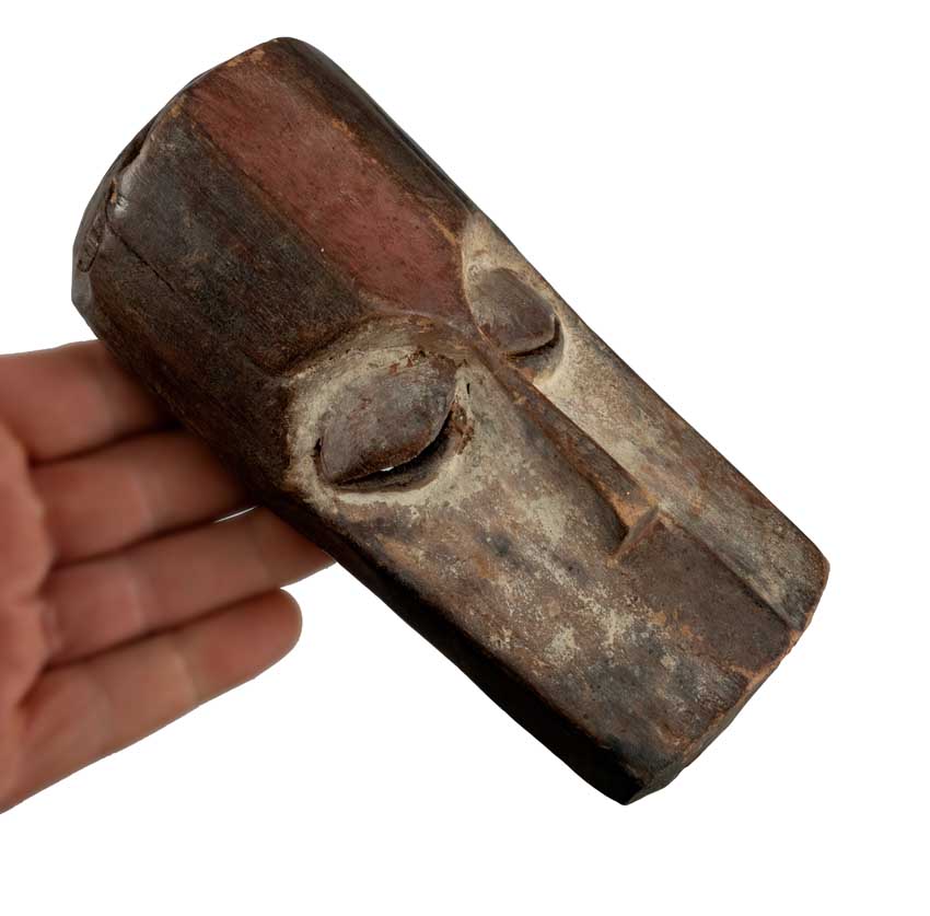 Masque passeport africain – Masquette en bois et pigments 17 cm