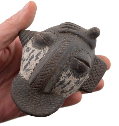 Masquette africaine votive en terre cuite – masque passeport miniature