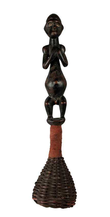 Hochet rituel Fang en bois – Statuette africaine