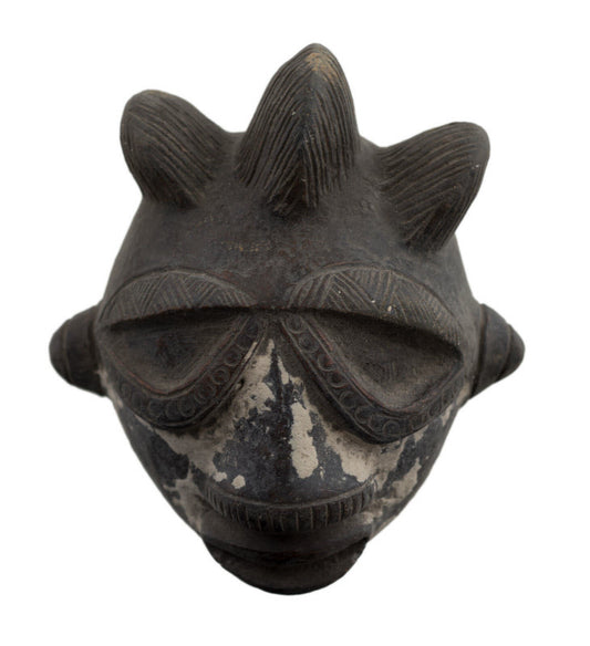 Masquette africaine votive Ibibio en terre cuite – masque passeport divinatoire