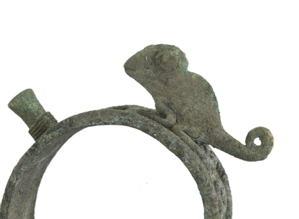 Bracelet africain Dogon – Manille en bronze et monnaie traditionnelle