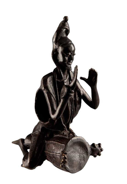 Statuette africaine musicien en bronze – Joueur de tambour, Burkina Faso