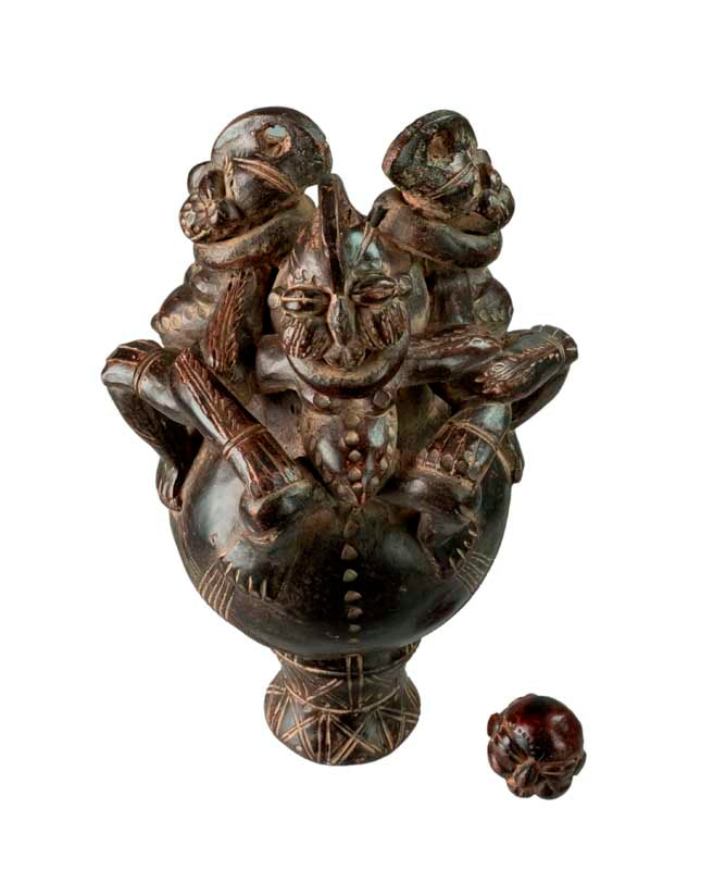 Lampe à huile Tikar en argile – Cameroun