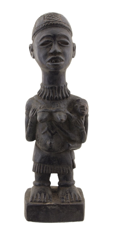 Statuette fétiche maternité Igbo – Sculpture africaine en bois patiné du Nigéria