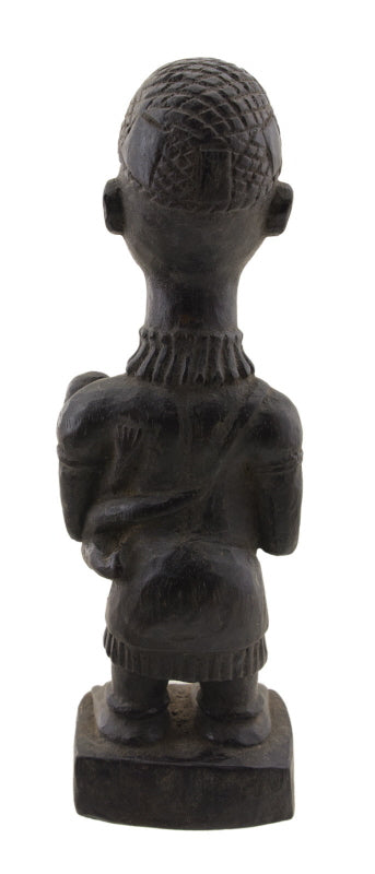 Statuette fétiche maternité Igbo – Sculpture africaine en bois patiné du Nigéria
